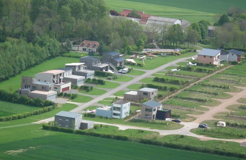 verchocq,village aéronautique,airpark,lf6252,ulm,aviation,construction,maison container,évolution,avant après